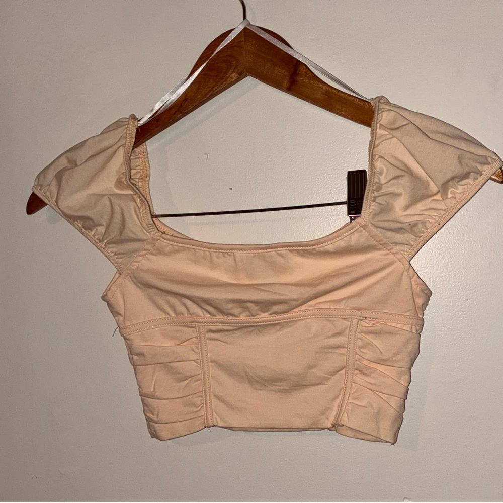 Princess Polly Light Peach Crop Top – Women’s Size 2 - Like New